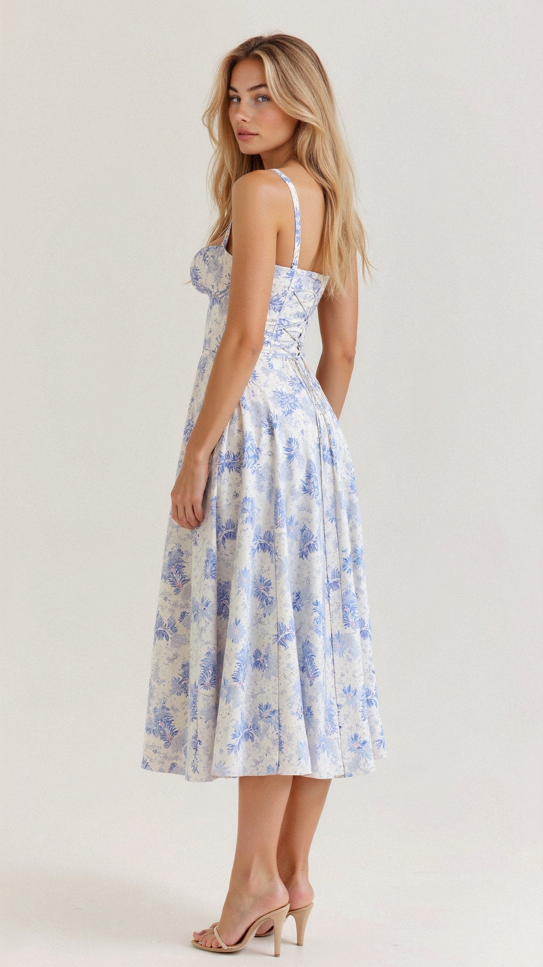 Riverside Sweetheart Midi Dress with Fitted Waist