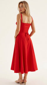 Riverside Sweetheart Midi Dress with Fitted Waist