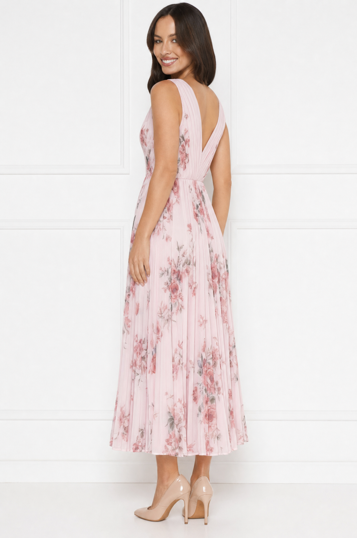 Samantha elegant pleated summer dress with V-neckline – product photo 4