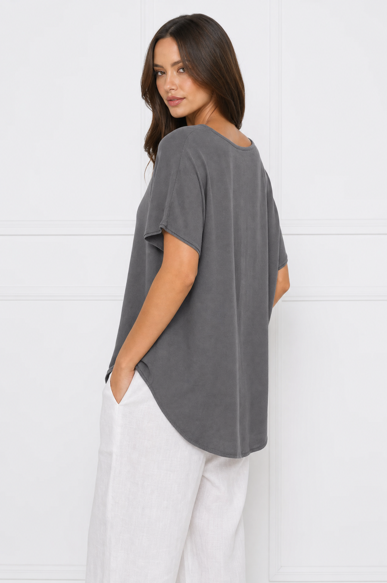 Ella loose-fit short sleeve blouse – product photo 4